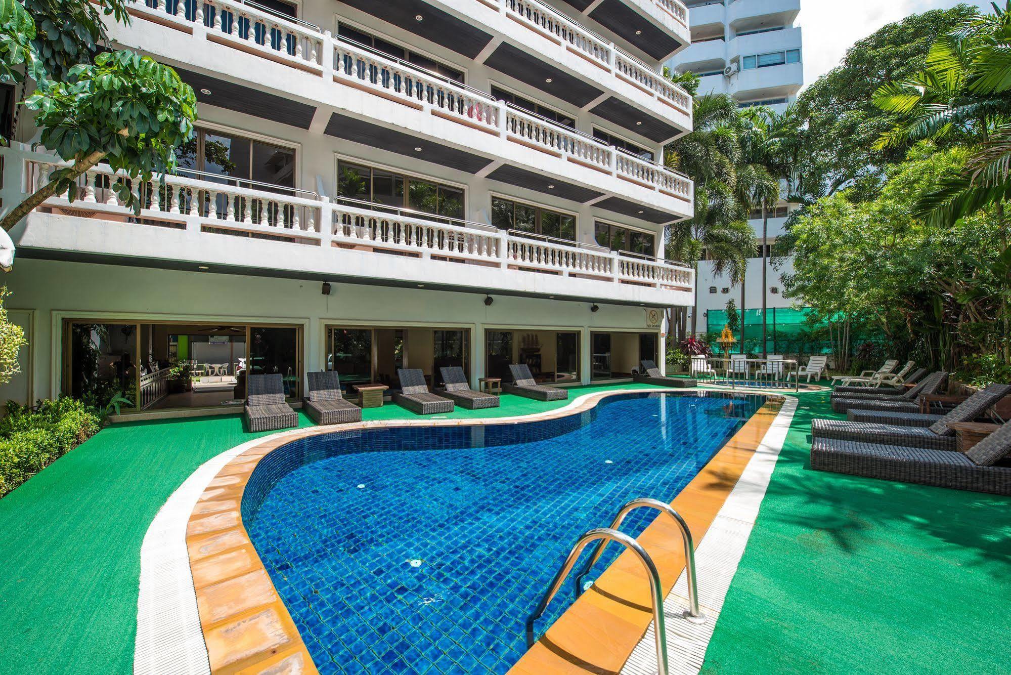 Inn Patong Hotel Phuket Exterior photo